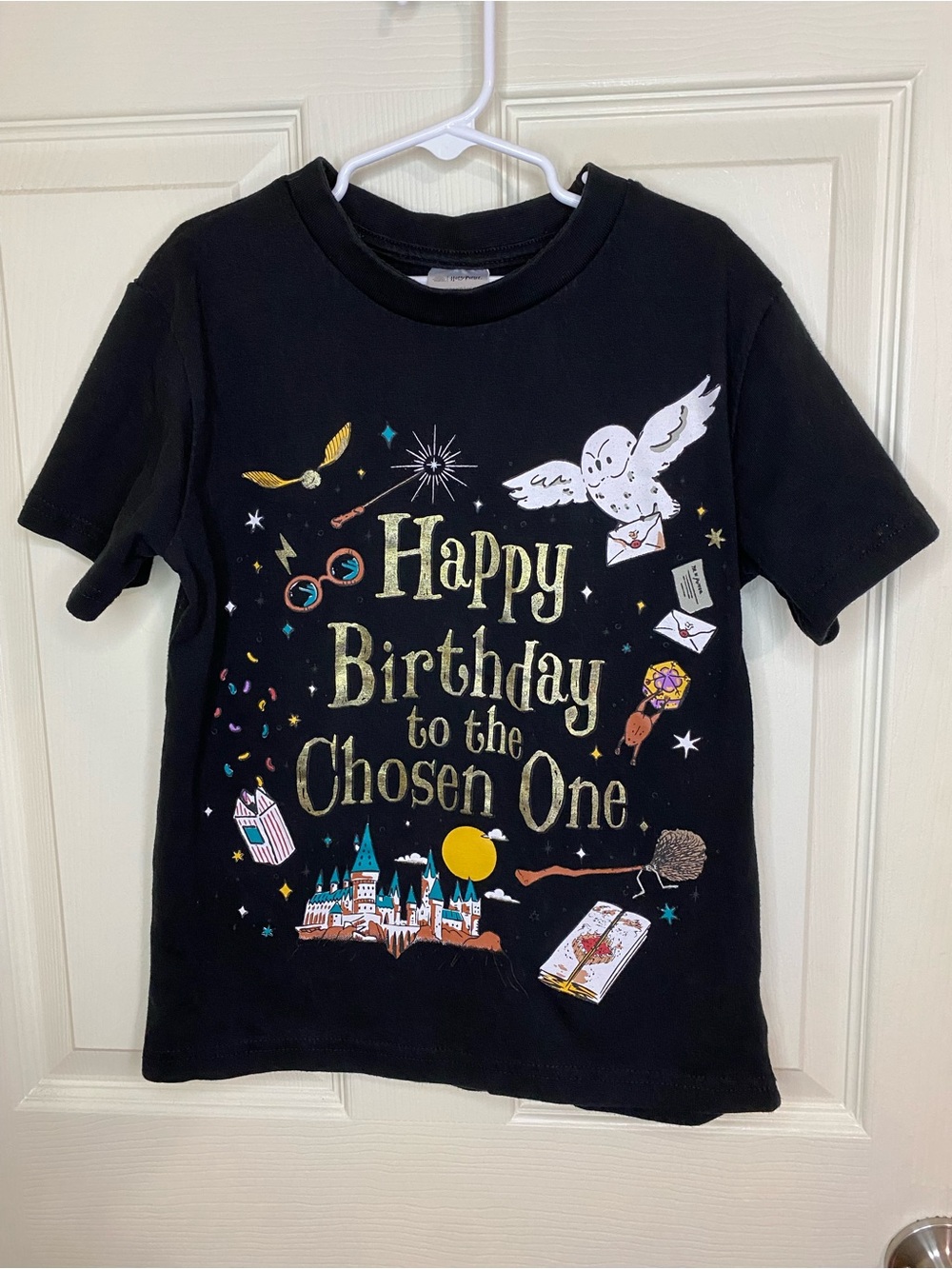 Harry Potter 'Happy Birthday to the Chosen One' Graphic Tee
